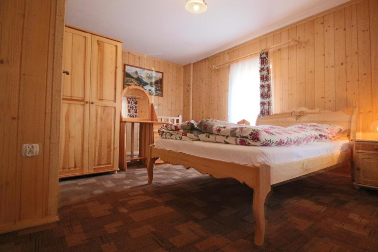 Wesoła - Krupówki 37a Zakopane